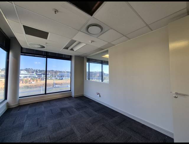 232M² OFFICE TO LET IN WAVERLEY